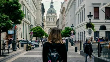 xandro-vandewalle-Uop3tdT0p4I-unsplash