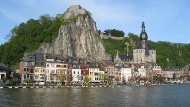 800px-dinant_jpg01-370×210