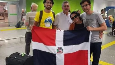 8CF08E2F-9301-47C4-ABE4-3B65203B28BC