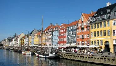 Nyhavn,_Copenhagen
