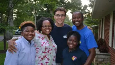 Host-Familiy-8-570×320